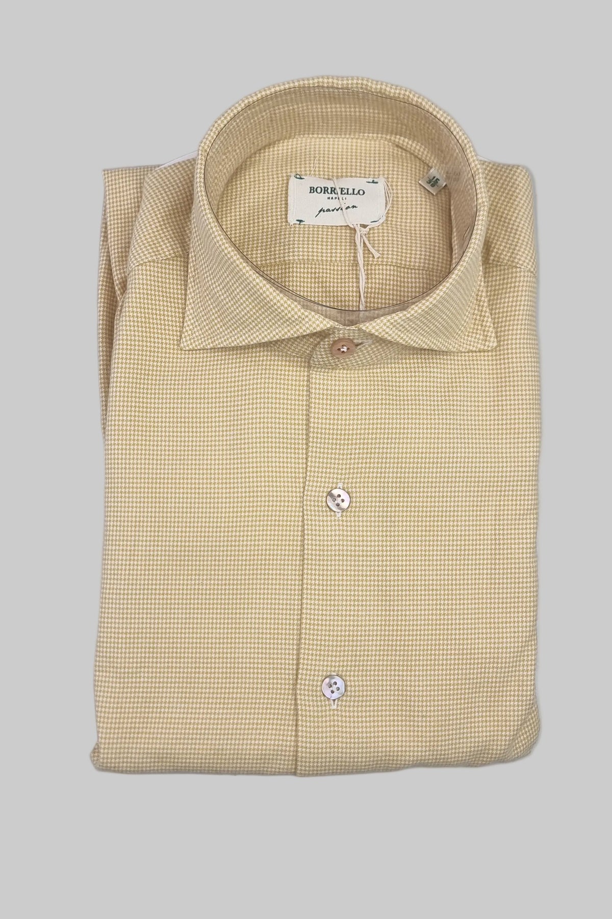 Camicia uomo Borriello collo francese Pied de poule gialla vista piegata