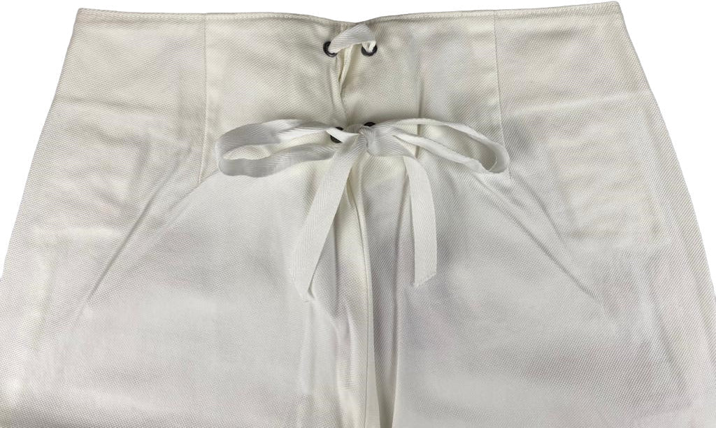 Pantaloni donna Kiltie 3/4 tinta unita bianco, stile moda donna, pantaloni eleganti e comodi, immagine frontale.