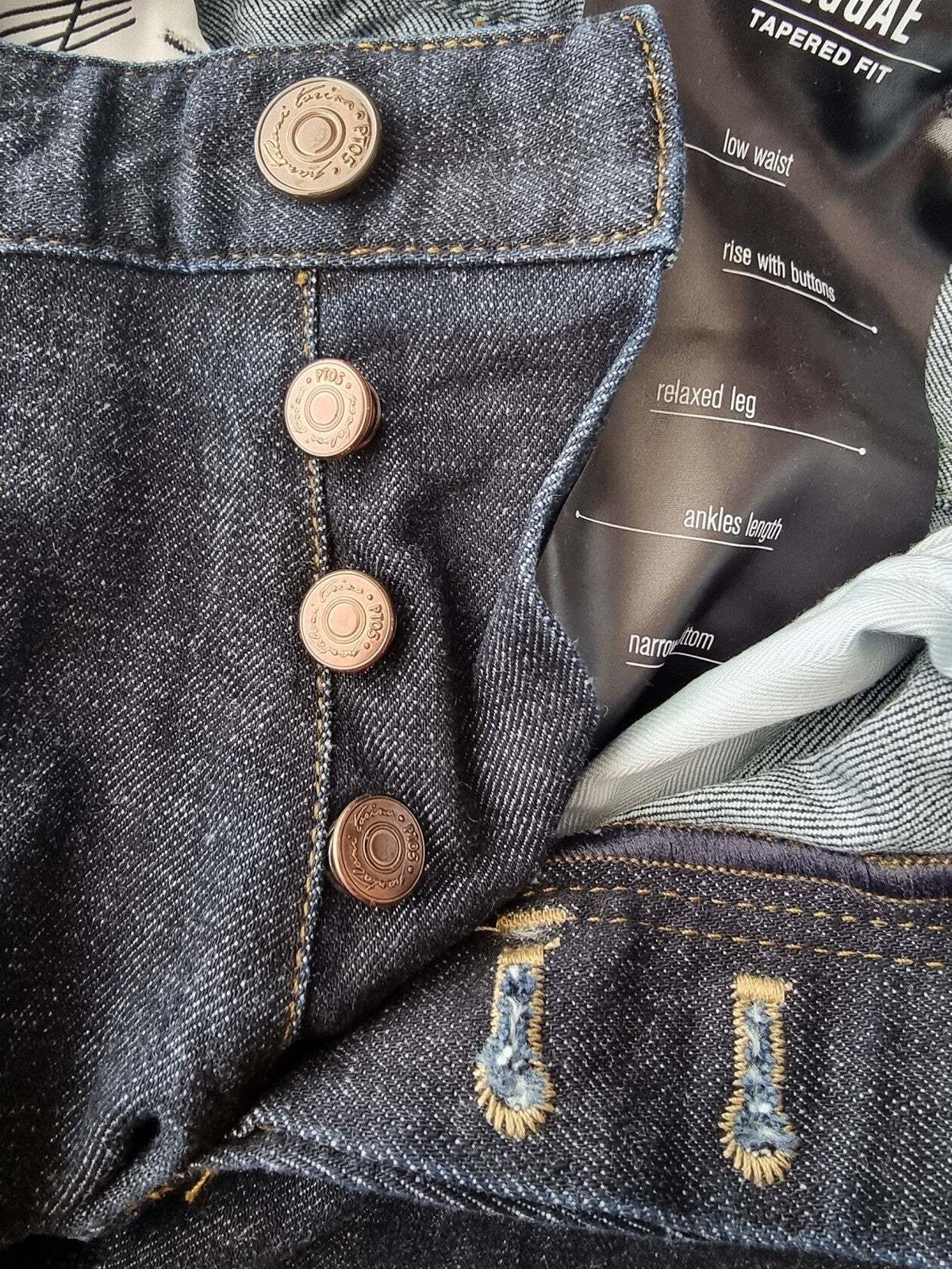 Jeans uomo PT 05 Denim Reggae tapered fit, pantaloni in denim blu con vestibilità aderente e stile casual.