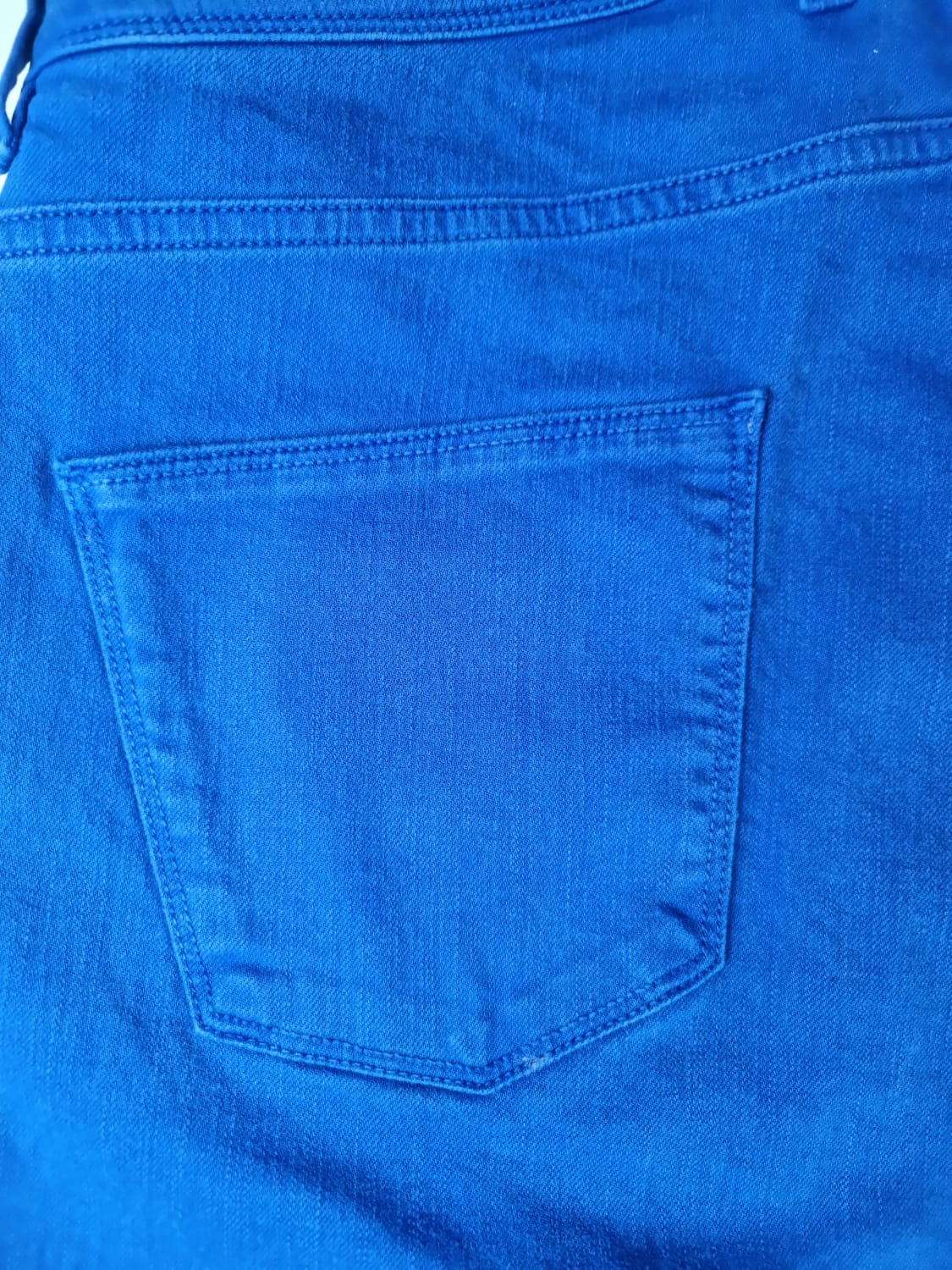 Pantalone PT05 cinque tasche blu elettrico - dettaglio chiusura - Made in Italy