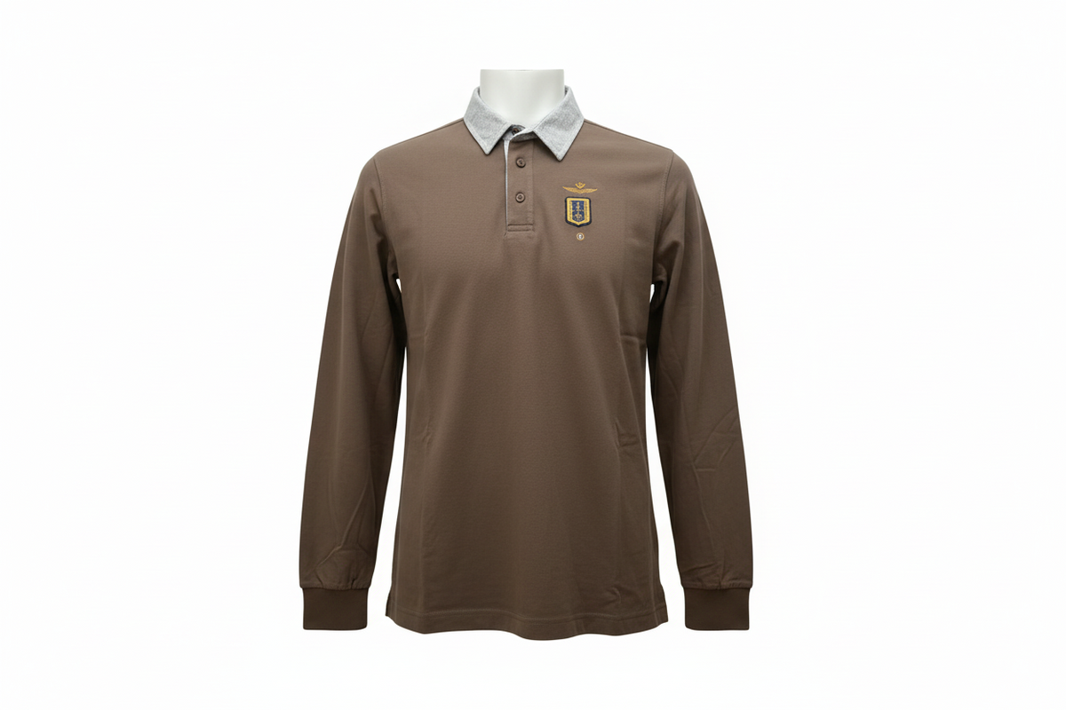 Maglia polo uomo Aeronautica Militare in tessuto marrone, stile casual, con colletto e bottoni, ideale per un look elegante e sportivo