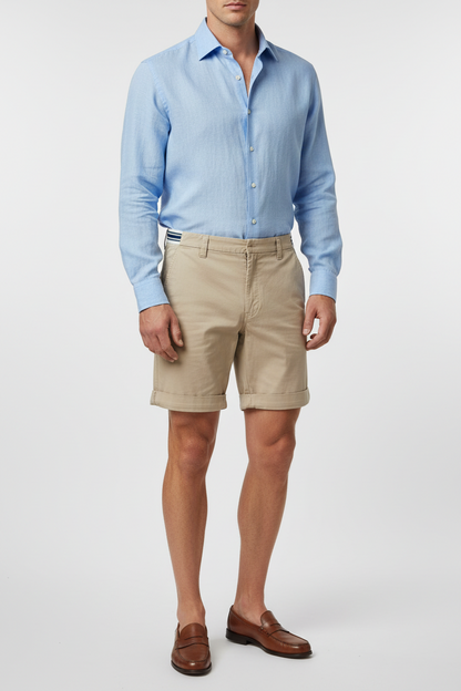 Bermuda uomo beige Andy Richardson, pantaloncini di moda in tessuto leggero, vista frontale su sfondo neutro