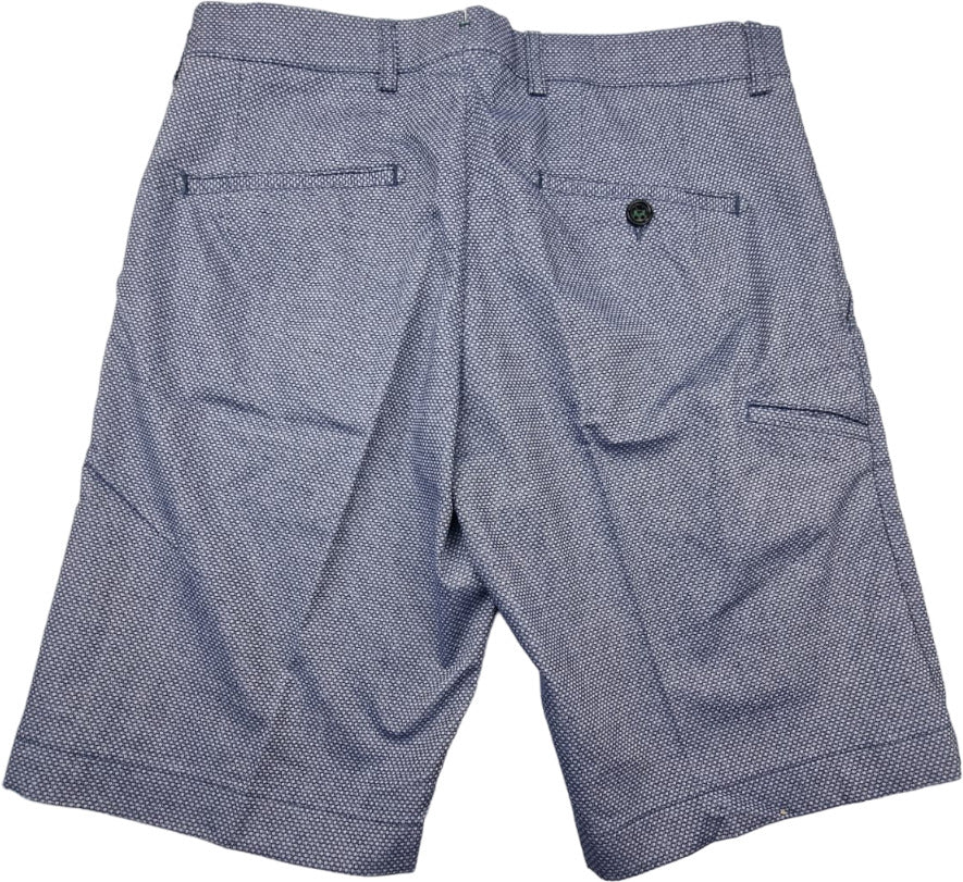Bermuda uomo Berwich in fantasia bianco e blu, pantaloncini moda uomo, dettaglio tessuto e corte estiva.