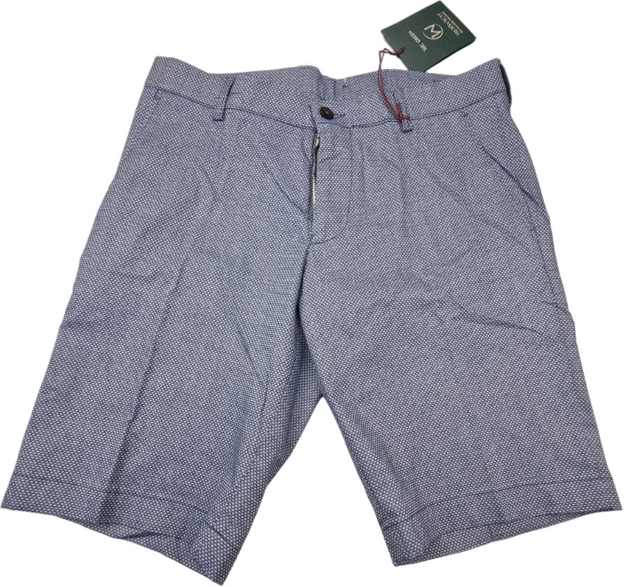 Bermuda uomo BerWich in fantasia bianco e blu, pantaloncini moda Berwich con motivo stilizzato, vista frontale.