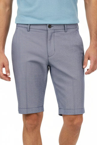Bermuda uomo BerWich fantasia bianco e blu, pantaloncini di moda in cotone con motivo stilizzato, vista frontale.