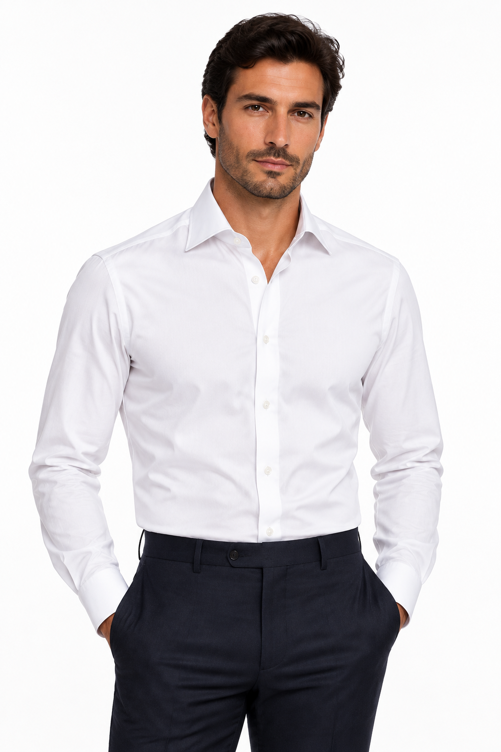 La camicia uomo Bagutta BC345D bianca rinnova un classico del guardaroba con la trama micro piquet millerighe. Il tessuto in 100% cotone indossata da modello