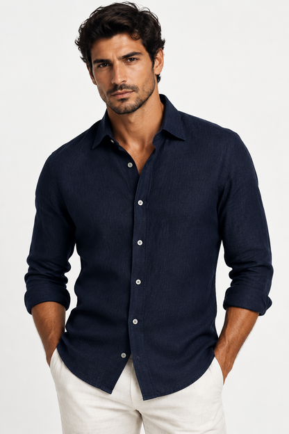 Camicia uomo Bagutta collo francese cannoncino all'americana denim indaco jeans indossata da modello fronte