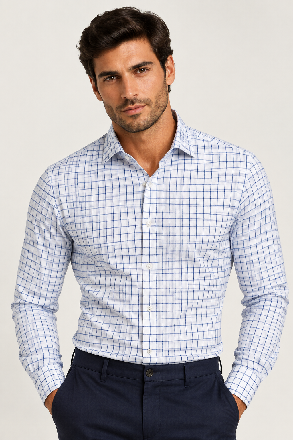 Camicia Sonrisa Bianco quadri blu e celesti indossata fior di cotone