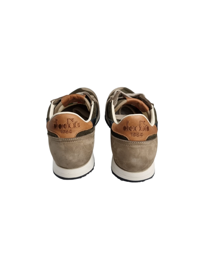 Scarpa uomo Diadora Heritage Sneaker Trident ITA, scarpa stringata bassa marrone, tomaia in pelle con dettaglio sportivo