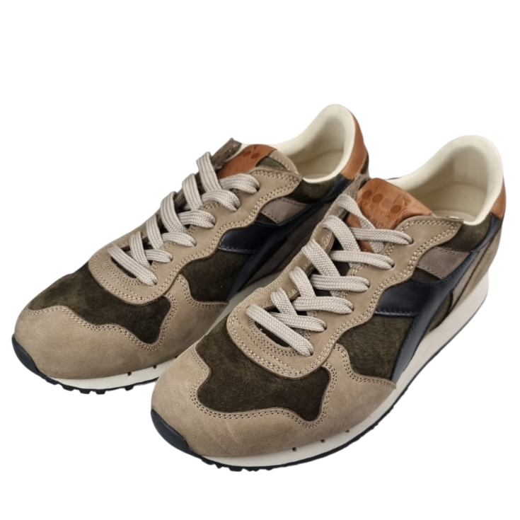 Scarpa uomo Diadora Heritage Sneaker Trident ITA, scarpe basse stringate marroni, suola in gomma, stile casual e sportivo.