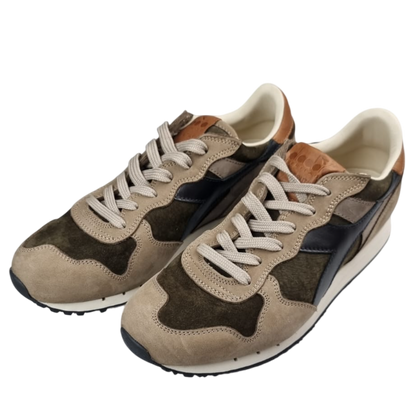Scarpa uomo Diadora Heritage Sneaker Trident ITA, scarpe basse stringate marroni, suola in gomma, stile casual e sportivo.