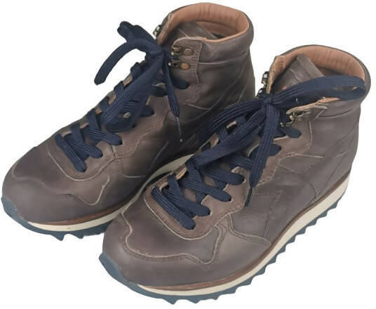 Sneaker casual da uomo Diadora Heritage Trident Track Mid L, in marrone scuro con design sportivo e dettagli in stile vintage.