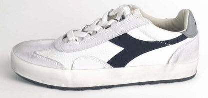 Sneaker casual da uomo Diadora Heritage B.ORIGINAL H LEATHER in pelle bianca, con dettagli usurati, calzata numero 41.
