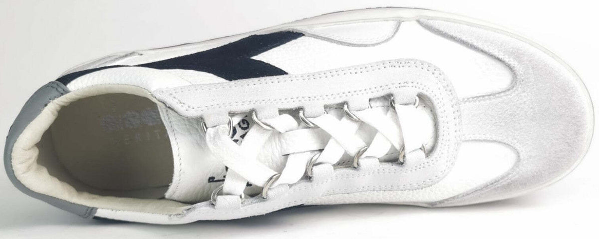 Scarpa sneaker uomo Diadora Heritage B.ORIGINAL H Leather in bianco, con dettagli vintage e stile casual.