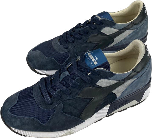 Sneaker casual Diadora Heritage Trident 90 S Blu Nights, modello sportivo italiano per uomo, in tessuto blu e dettagli eleganti.