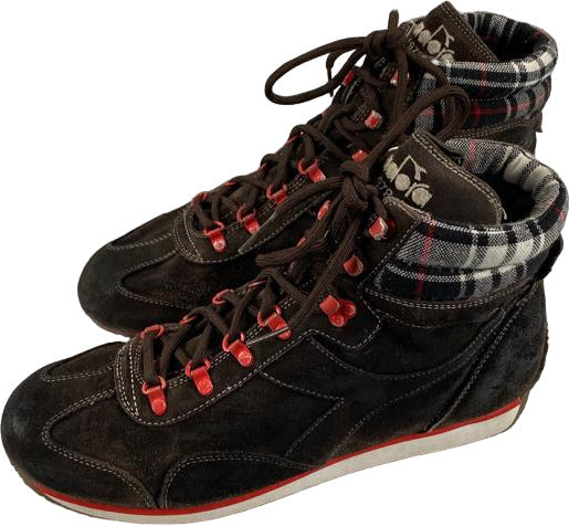 Sneaker casual uomo Diadora Heritage Equipe M SW H Marrone Terriccio, stile vintage con dettagli in pelle e suola bianca.