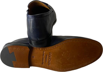 Mocassino uomo Doucal's in pelle blu con nappine, scarpa elegante moda uomo, loafers in stile classico e raffinato.