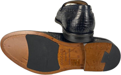 Scarpa uomo Doucal's mocassino in pelle blu notte, modello loafer, con suola in gomma e finitura elegante.