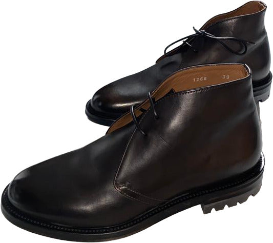 Scarpa uomo Doucal's polacchini in pelle marrone, stile loafer con finiture eleganti e suola in cuoio.