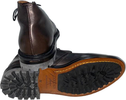 Scarpa uomo Doucal's polacchini in pelle marrone, mocassino elegante in stile loafer per uomo.