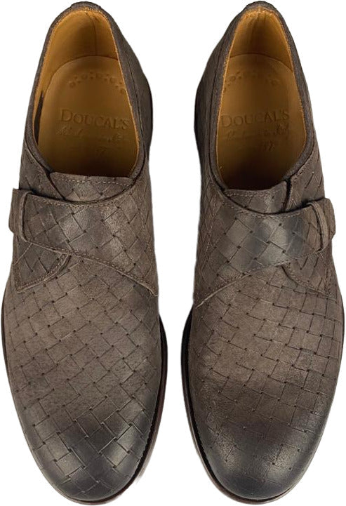 Scarpa uomo Doucal's loafer in scamosciato intrecciato testa di moro, con fibbia elegante, moda uomo, mocassini di alta qualità.