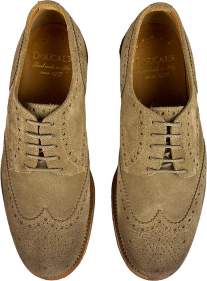 Scarpa uomo Doucal's stringata bassa in camoscio colore sabbia con fiore, stile moda uomo.