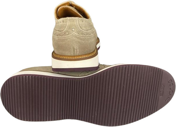 Scarpa uomo Doucal's Derby stringate brogue in scamosciato colore daino, scarpe basse da uomo.
