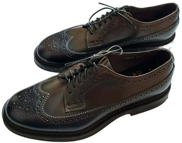 Scarpa uomo Doucal's Derby Stringate Brogue in pelle colore testa di moro, scarpe stringate basse in stile classico.