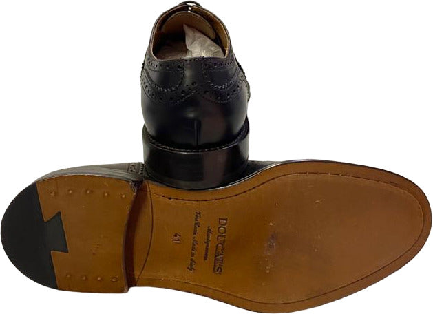 Scarpa uomo Doucal's Oxford Brogue di Moro, elegante francesina stringata in pelle marrone, stile classico e raffinato.
