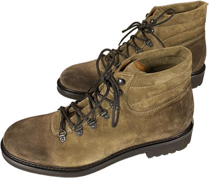 Scarpa uomo Doucal's scarponcino combat boot in scamosciato marrone con colletto imbottito, stivali di moda per uomo.