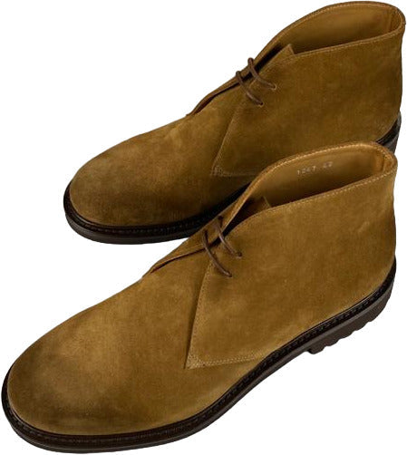 Stivaletto uomo Doucal's in pelle scamosciata colore tabacco, stile polacchini, calzature moda uomo con suola robusta.