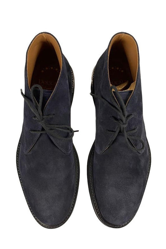 Stivaletto uomo Doucal's in pelle scamosciata blu, modello polacchini, con design elegante e suola robusta.