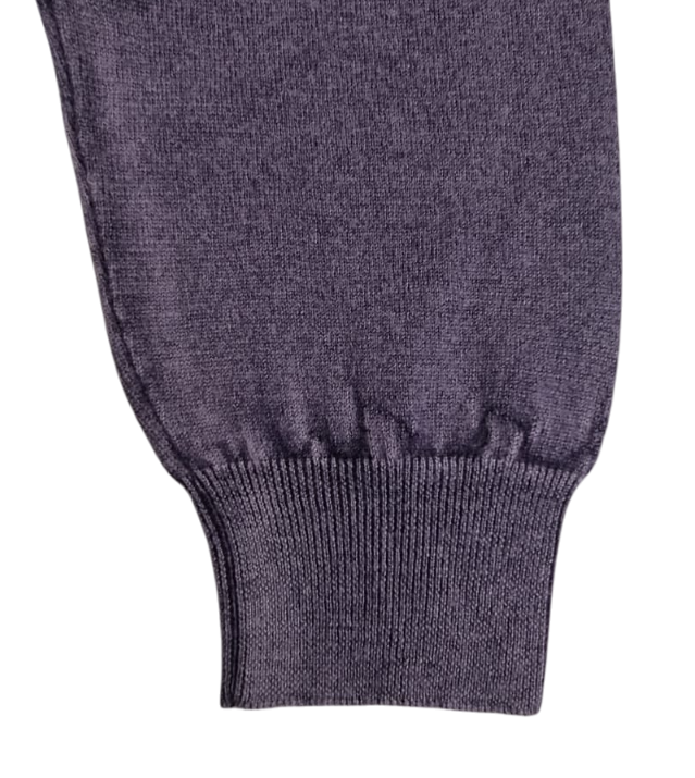 Maglia uomo Fedeli girocollo color prugna, realizzata in Italia, tessuto morbido e comodo, stile classico e moderno
