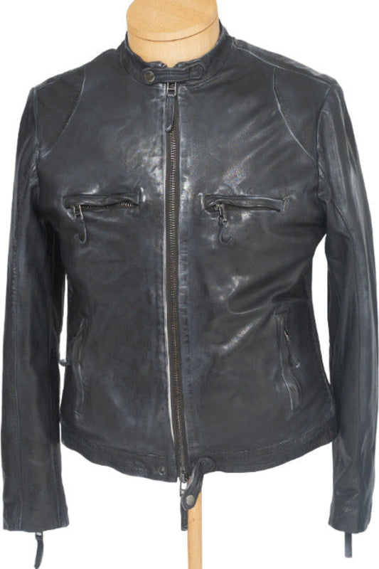 Giubbotto in pelle nero vintage per uomo di The Jack Leathers, stile casual e resistente, con dettagli classici.