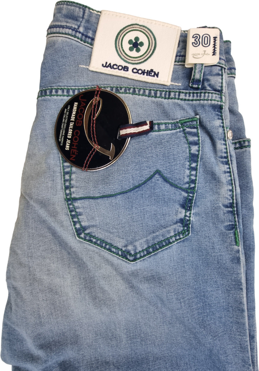 Jeans uomo Jacob Cohen J688 Comfort, 5 tasche in denim slavato stretch, stile italiano, moda uomo.