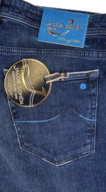 Jeans uomo Jacob Cohen 622 Limited Edition in denim lavaggio 2, modello classico con dettagli eleganti.