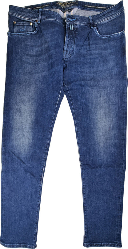 Jeans uomo Jacob Cohen 622 Limited Edition in denim lavaggio 2, vestibilità moderna e dettagli eleganti.