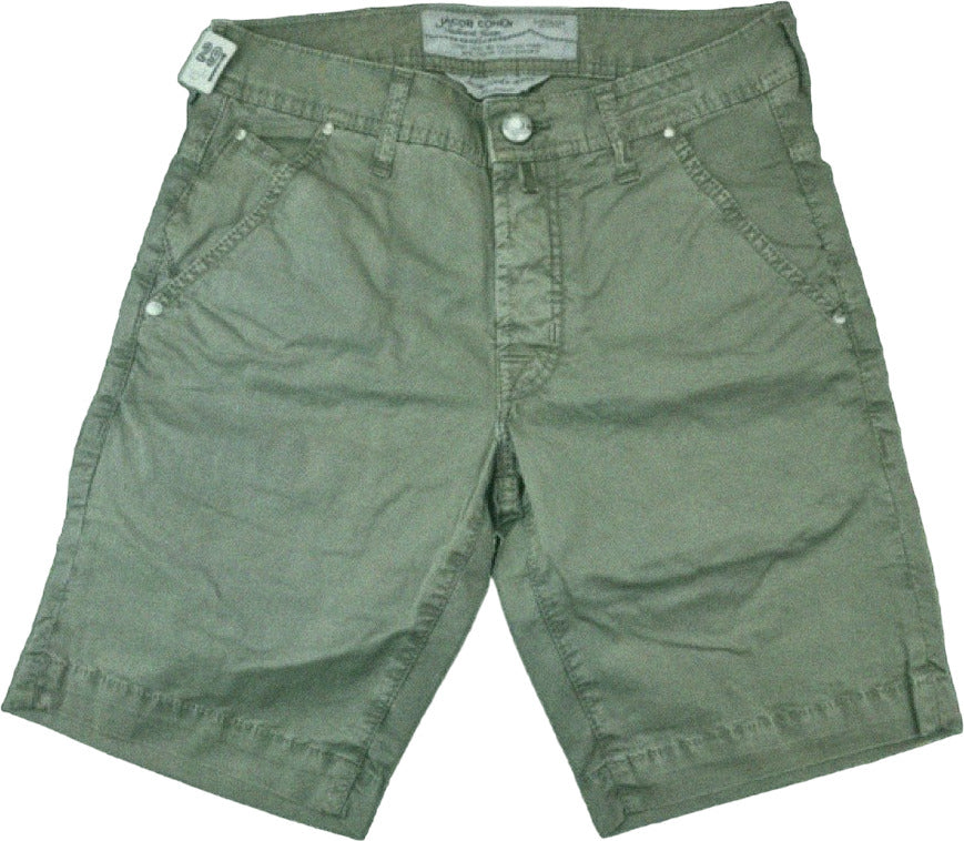 Bermuda uomo Jacob Cohen vintage verde, pantaloncini moda uomo in cotone con vestibilità comoda, dettagli di alta qualità.