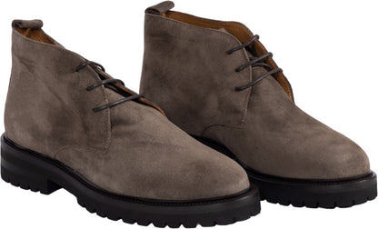 Scarpe uomo Manifatture Etrusche polacchini stringati basse colore Karibu, suola in gomma e tomaia in pelle grigia.