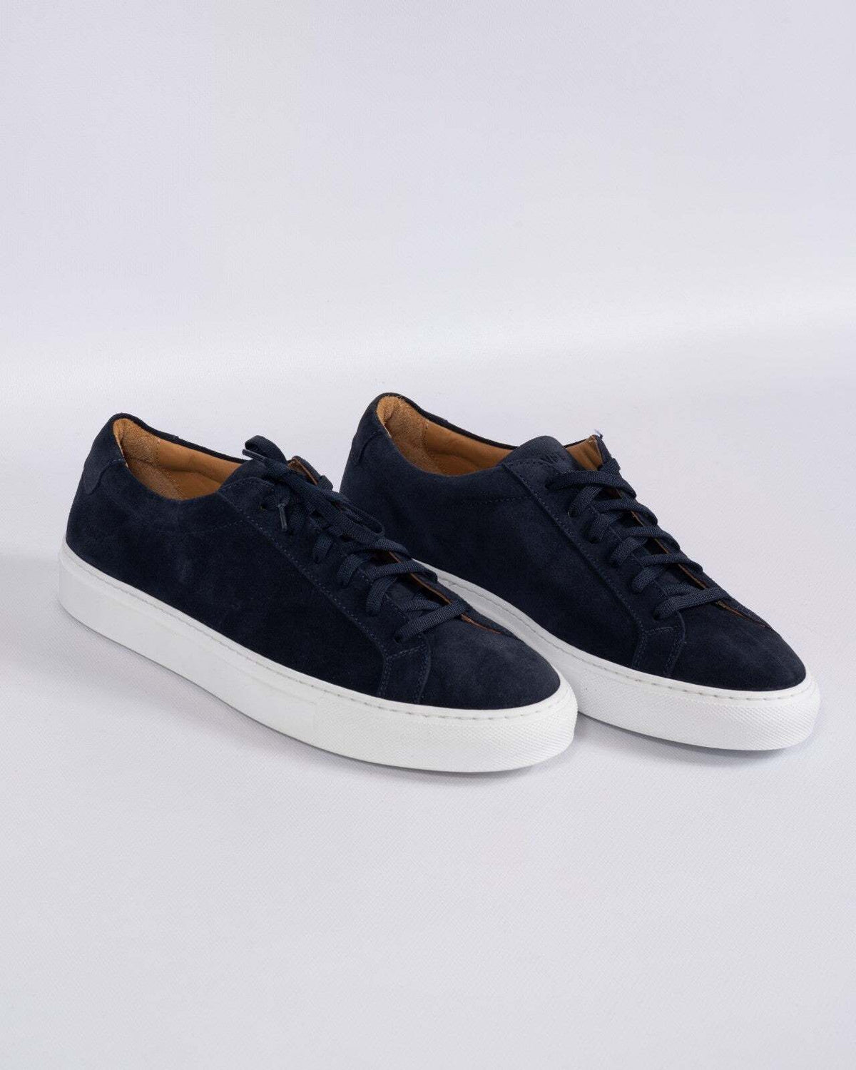 Sneaker uomo Manifatture Etrusche Vivel navy, scarpa casual sportiva con design moderno e comfort, vista frontale.