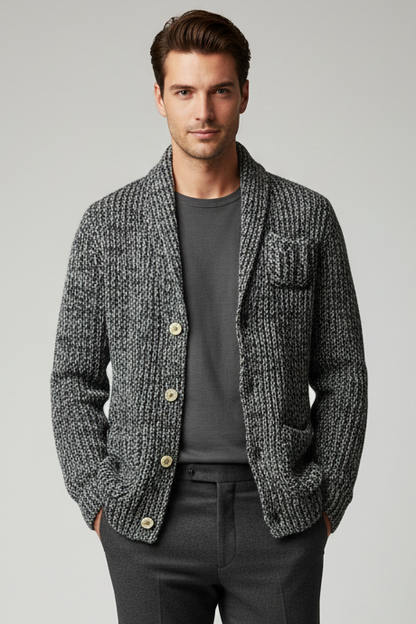 Modello che indossa cardigan grigio melange