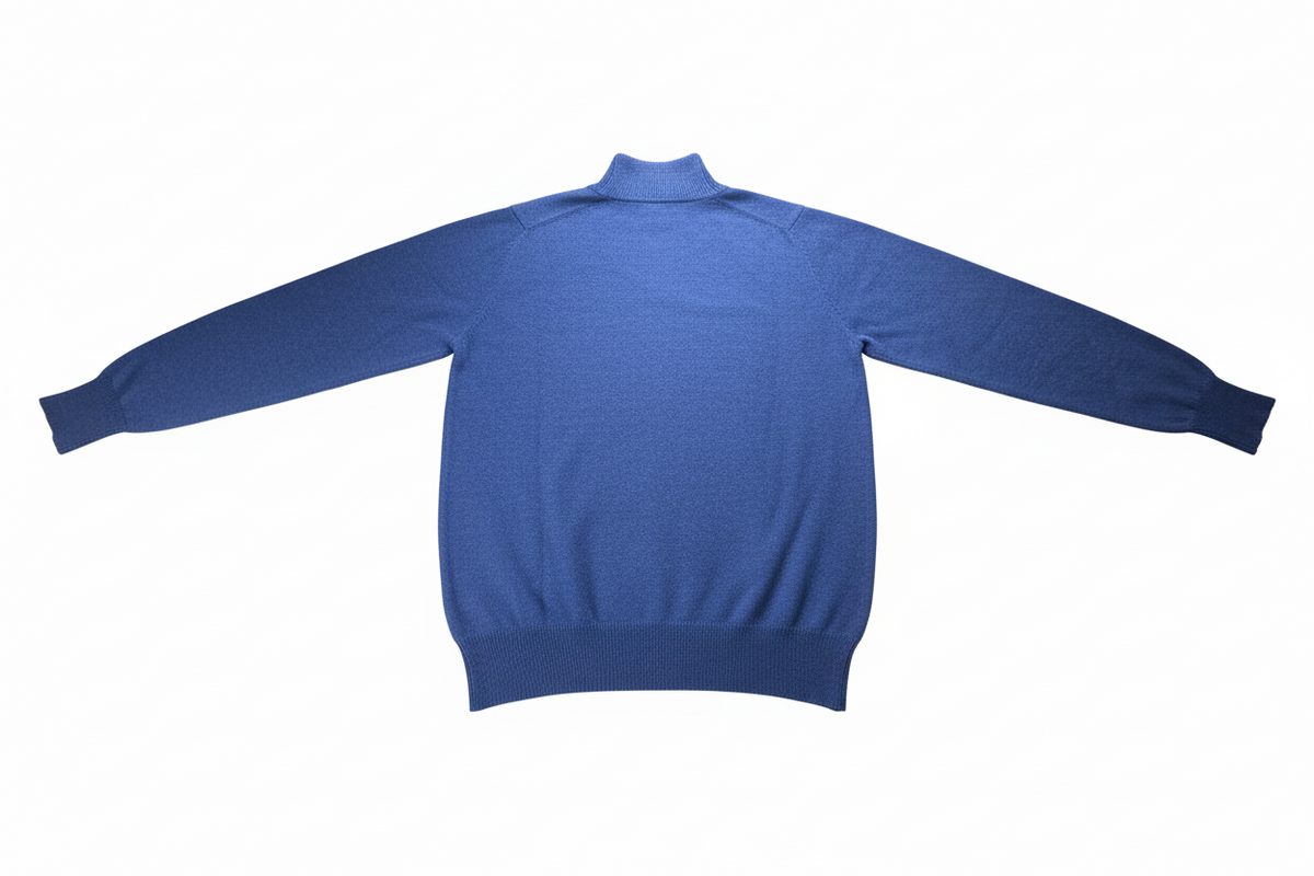 Cardigan uomo Navy Blu con bottoni, maglia elegante in maglie e maglioni di moda uomo, colore blu elettrico.