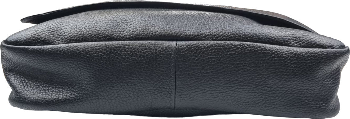 Borsa uomo OFFBAG in pelle nera con tracolla, stile moda uomo, borsa a spalla elegante e versatile