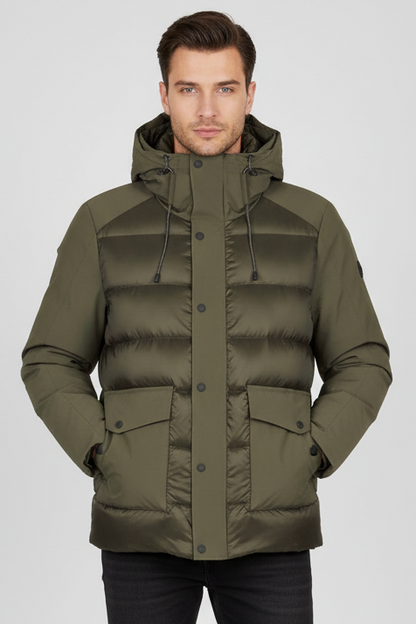 Giubbotto uomo impermeabile People of Shibuya, imbottito verde militare con cappuccio, moda uomo, giacca invernale robusta.