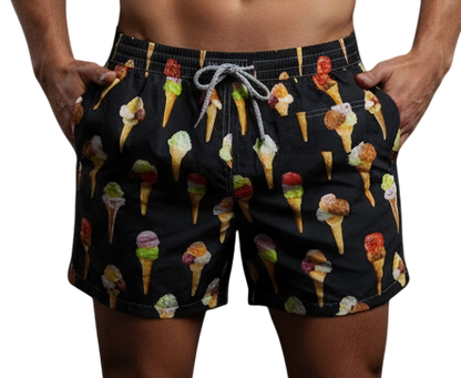Boxer da uomo Portofino 1962 con fantasia cono gelato nero, ideale per sport acquatici e attività ricreative all'aperto.