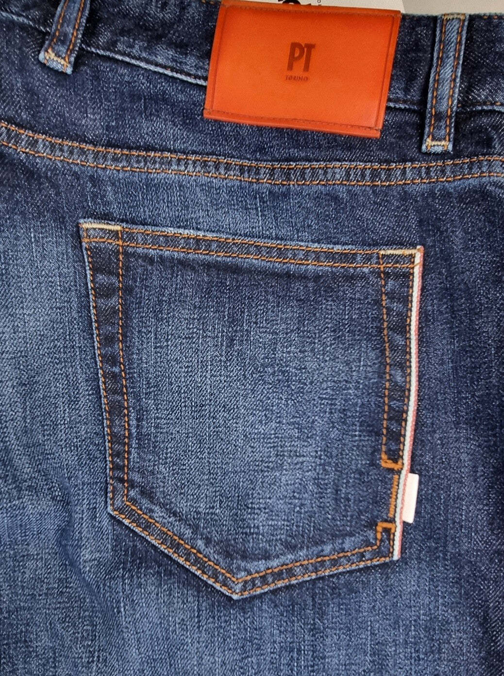 Jeans uomo PT 05 Torino Swing con 5 tasche in denim italiano premium, modello casual di moda uomo.