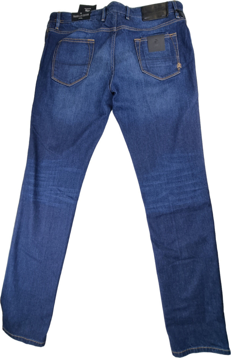 Jeans uomo PT 05 slavato con 5 tasche in denim, vestibilità moderna e stile casual, immagine frontale del prodotto.
