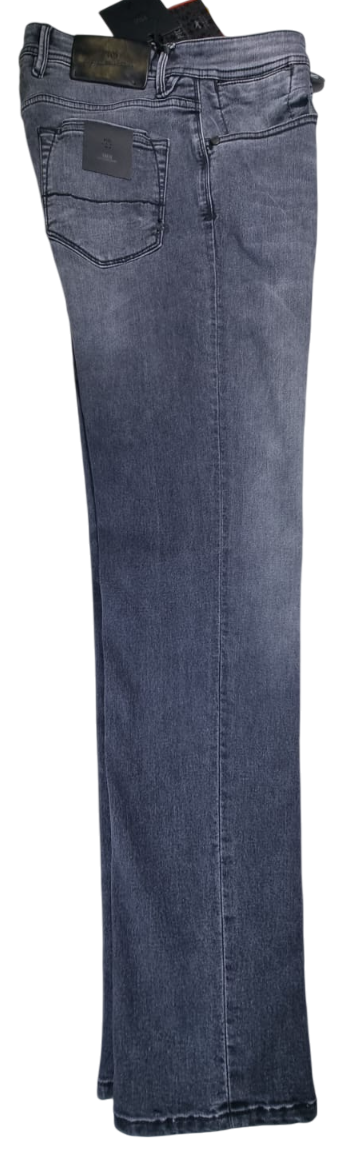 Jeans uomo PT 05 Traveller denim grigio, pantaloni casual in denim grigio con dettagli stile moda uomo.