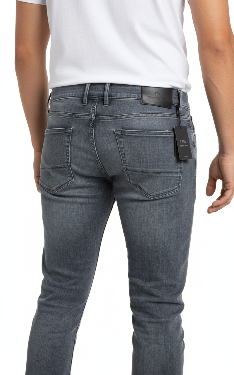 Jeans uomo PT 05 Traveller denim grigio, pantaloni casual in denim grigio con tasche e dettaglio classico.
