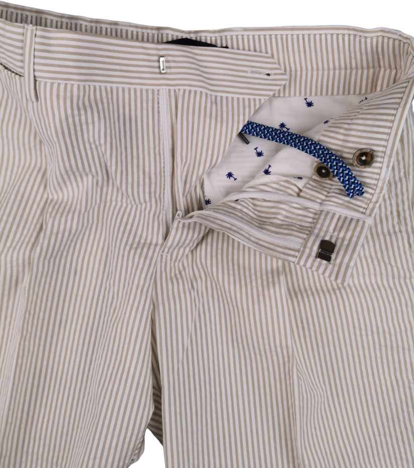 Bermuda uomo PT Torino a righe bianco e beige, moda uomo pantaloncini in cotone per estate, dettaglio tessuto e stile casual